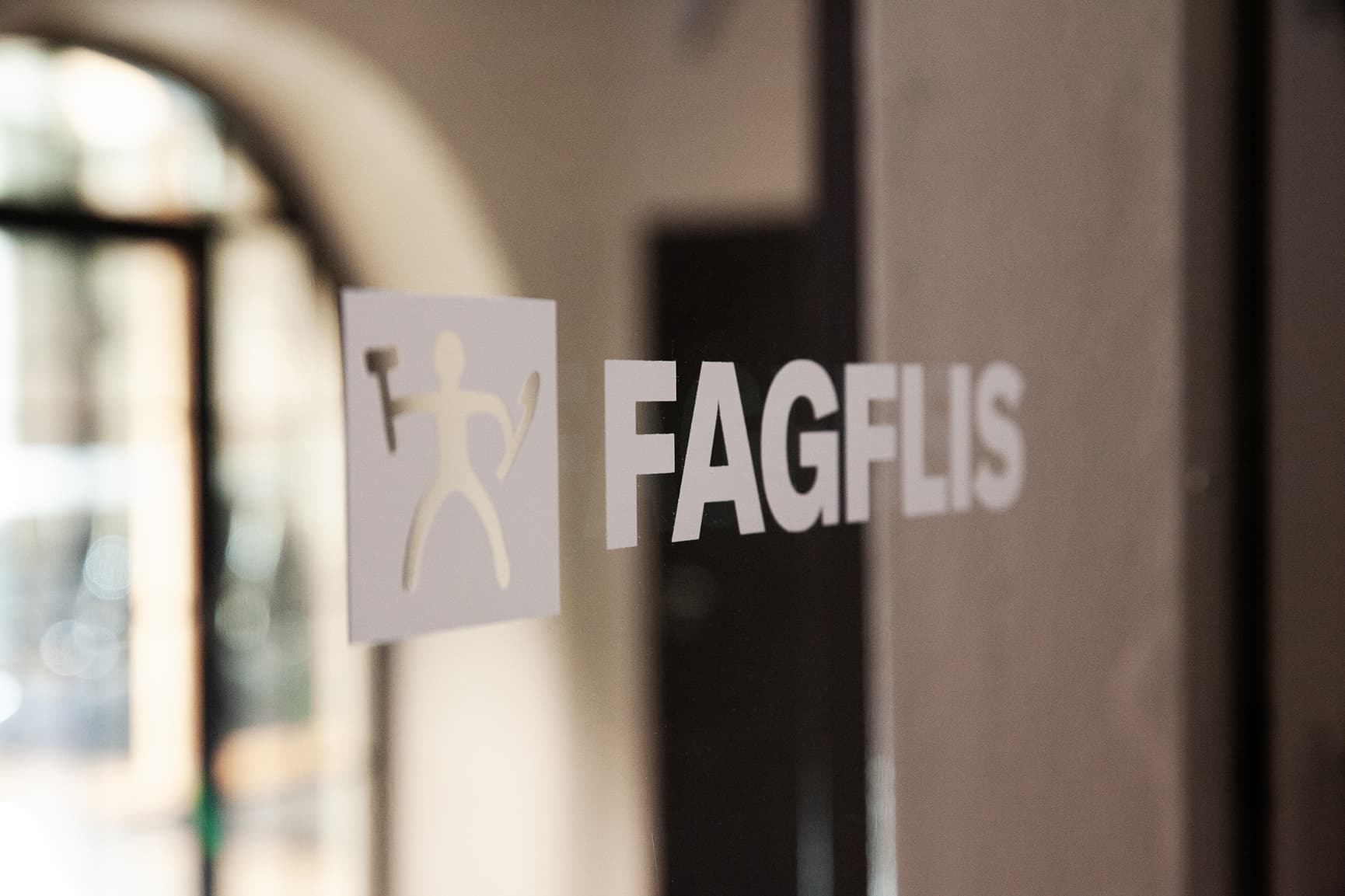 Nærbilde av logoen FagFlis